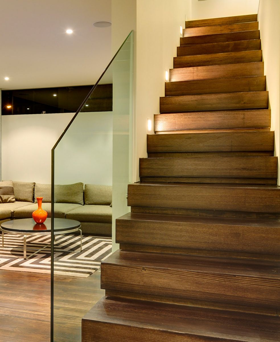 custom stairs design GTA Toronto, Oakville, Ottawa